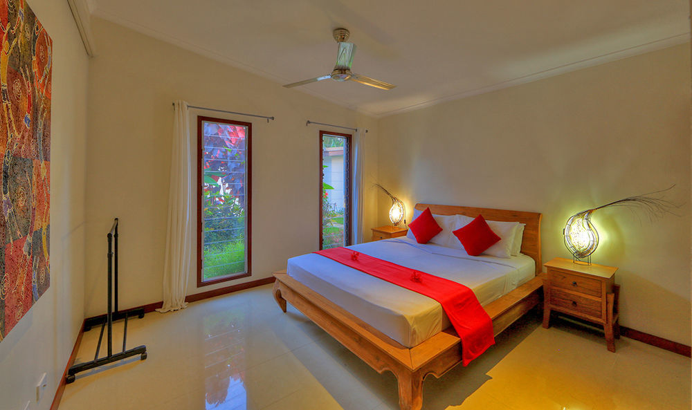 פורט וילה Tropicana Lagoon Apartments מראה חיצוני תמונה