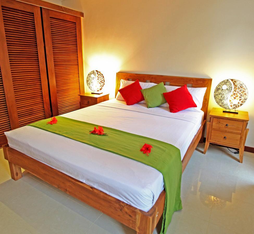 פורט וילה Tropicana Lagoon Apartments מראה חיצוני תמונה
